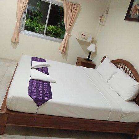 Saver Guesthouse หาดเฉวง ภายนอก รูปภาพ