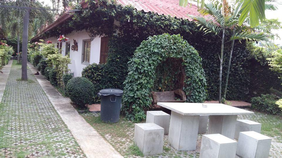 Saver Guesthouse หาดเฉวง ภายนอก รูปภาพ