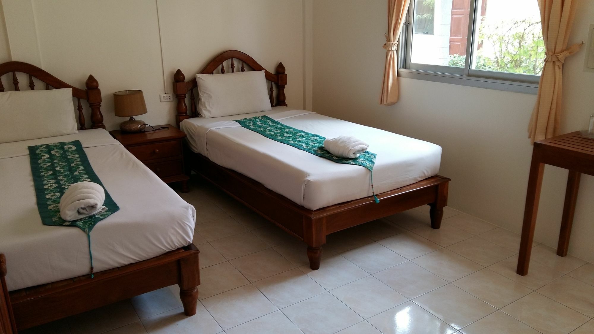 Saver Guesthouse หาดเฉวง ภายนอก รูปภาพ