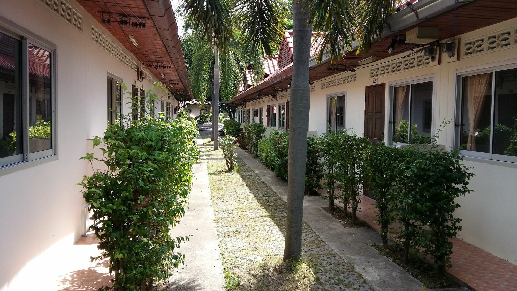 Saver Guesthouse หาดเฉวง ภายนอก รูปภาพ