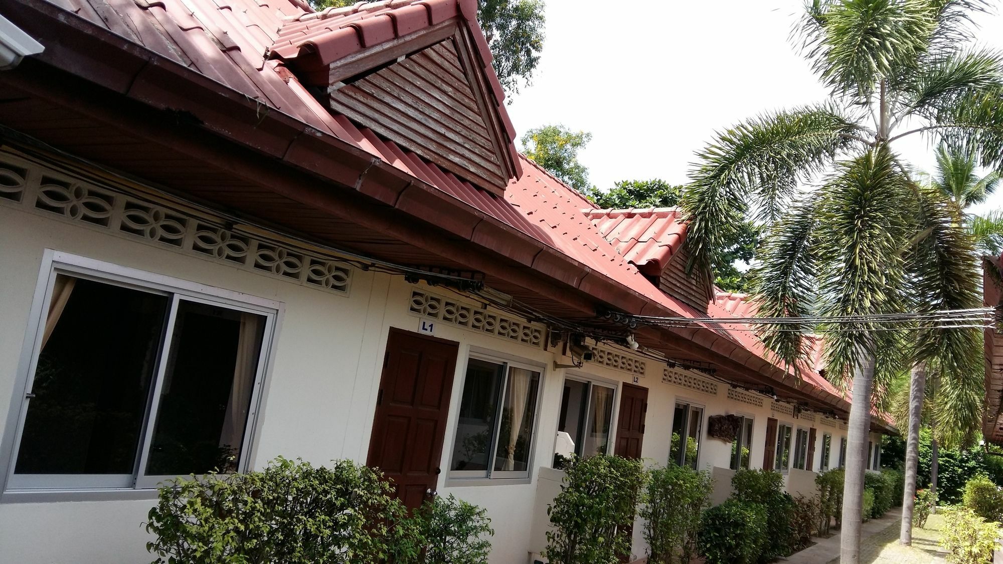 Saver Guesthouse หาดเฉวง ภายนอก รูปภาพ