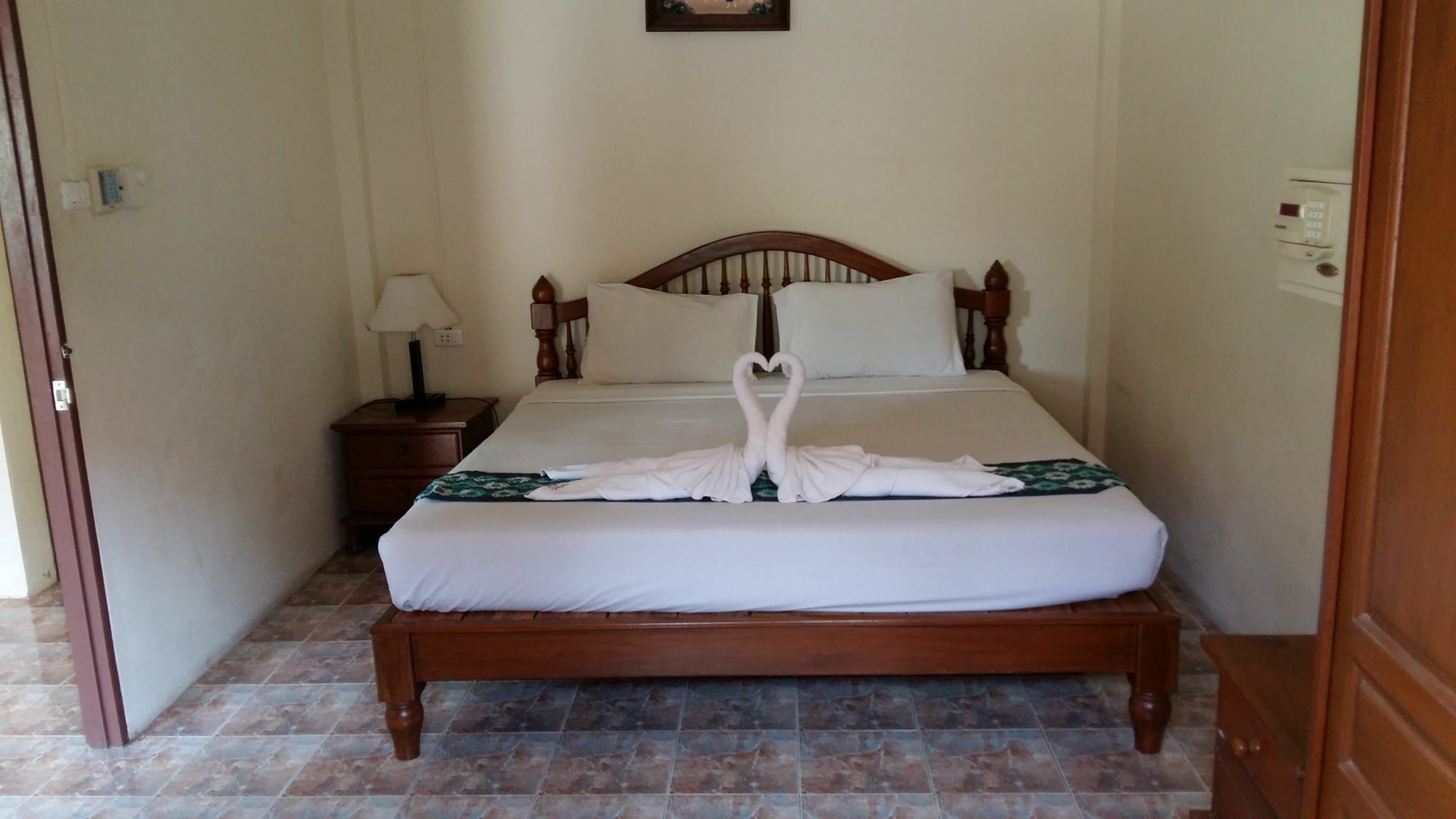 Saver Guesthouse หาดเฉวง ภายนอก รูปภาพ